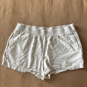 High wasted linen pull on shorts in flax linen